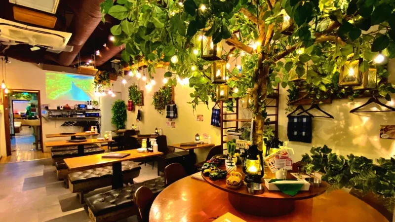 渋谷で20~40名規模の貸切パーティー♪ドライフラワーが可愛いおしゃれな空間。カラオケやゲームも楽しめる!